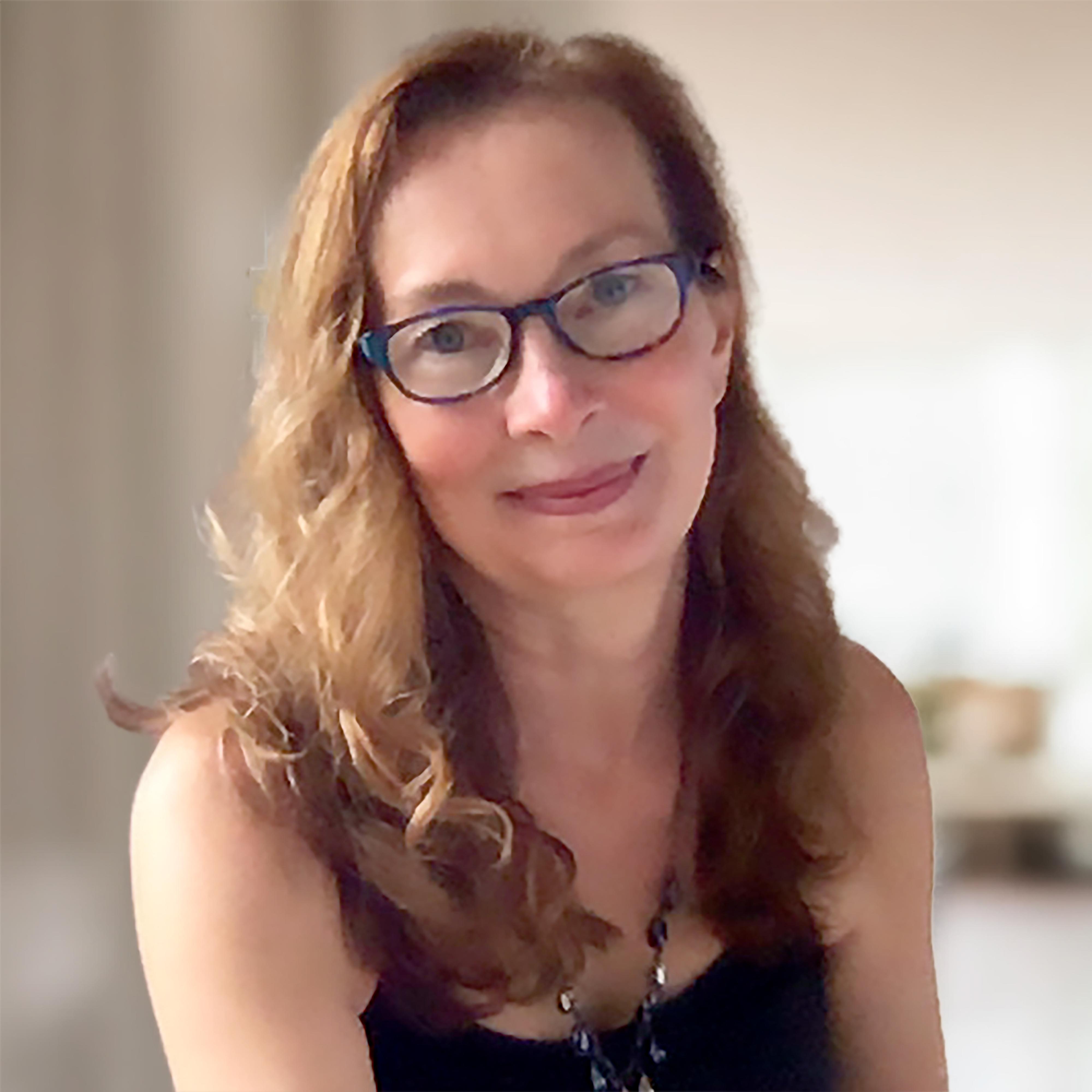 Rebecca Terns headshot