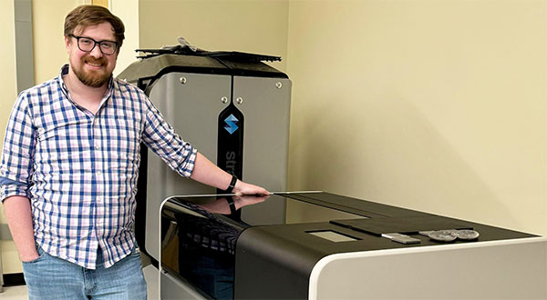 Craft Lab Installs New Ultra-High-Definition 3D Printer