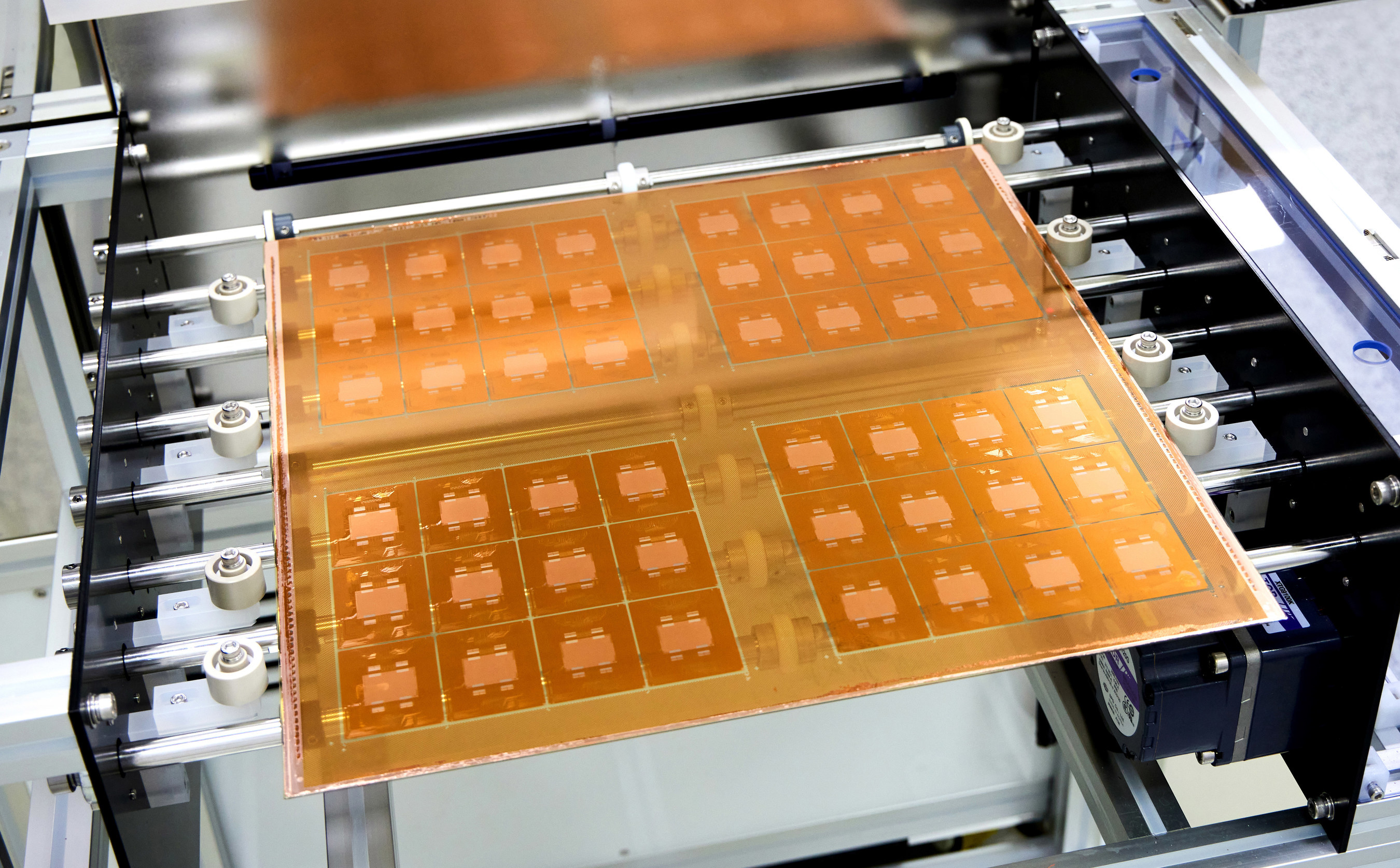 Absolics’ glass substrate nears completion in its manufacturing process. The material will reduce the space required for a multi-chip package, allowing for more chips to be packed into a single device.