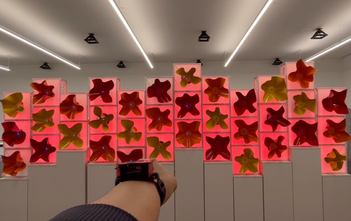 A swarm of interconnected mini robots from Princeton University