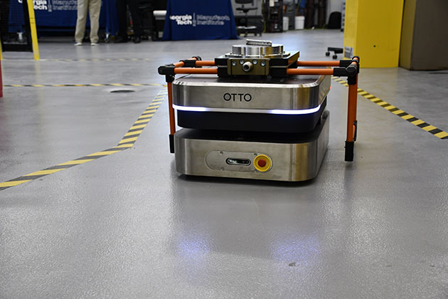 Autonomous mobile robot labeled