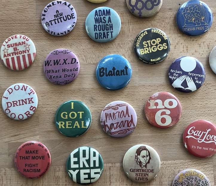 Buttons 