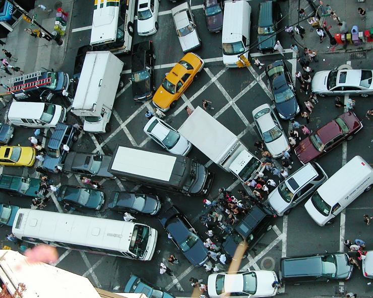 <p>Actual gridlock in Manhattan in 2007.</p><p>Credit: Rgoogin at the English Wikipedia [CC BY-SA 3.0 (http://creativecommons.org/licenses/by-sa/3.0/)]</p>