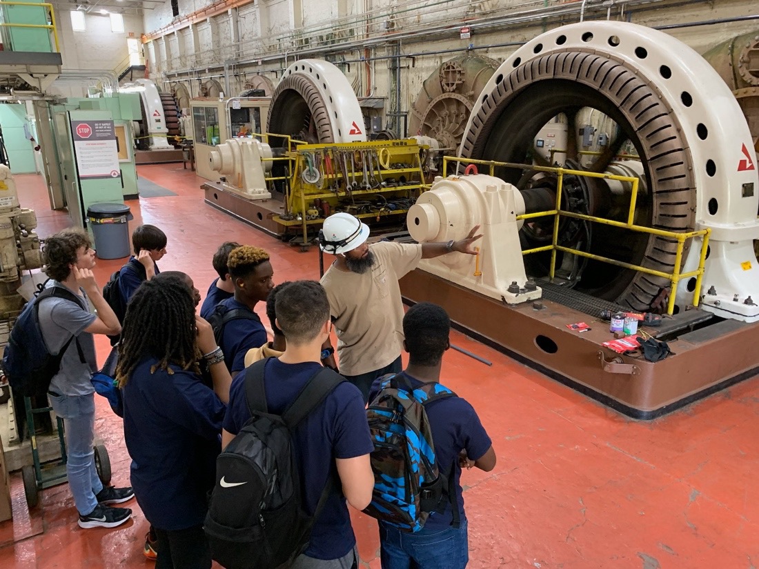 Students tour the Morgan Falls Hydro Dam generation room