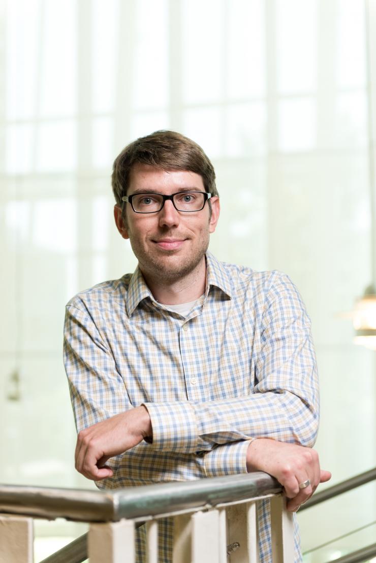 <p>William Ratcliff is enjoying a moment in the spotlight, after the magazine <em>Popular Science</em> put him on its 2016 roster of up-and-coming researchers, "The Brilliant 10," for his work illuminating a mystery of evolution.</p><p><em>Credit: Rob Felt</em></p>