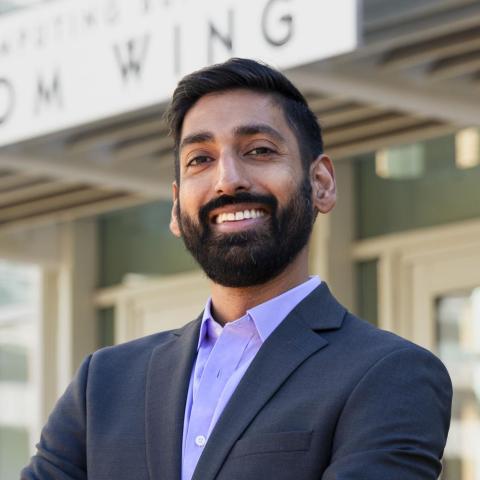 Alex Duncan headshot