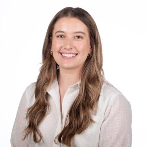 Jessica Ball headshot