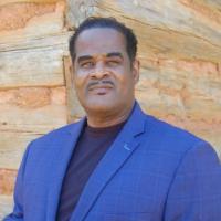 headshot of Leonard Law