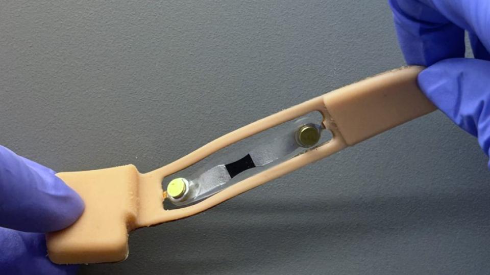 Soft, wireless nasal patch