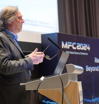 IRIM Director Seth Hutchinson at Hyundai Meta Factory Conference Delivering Keynote