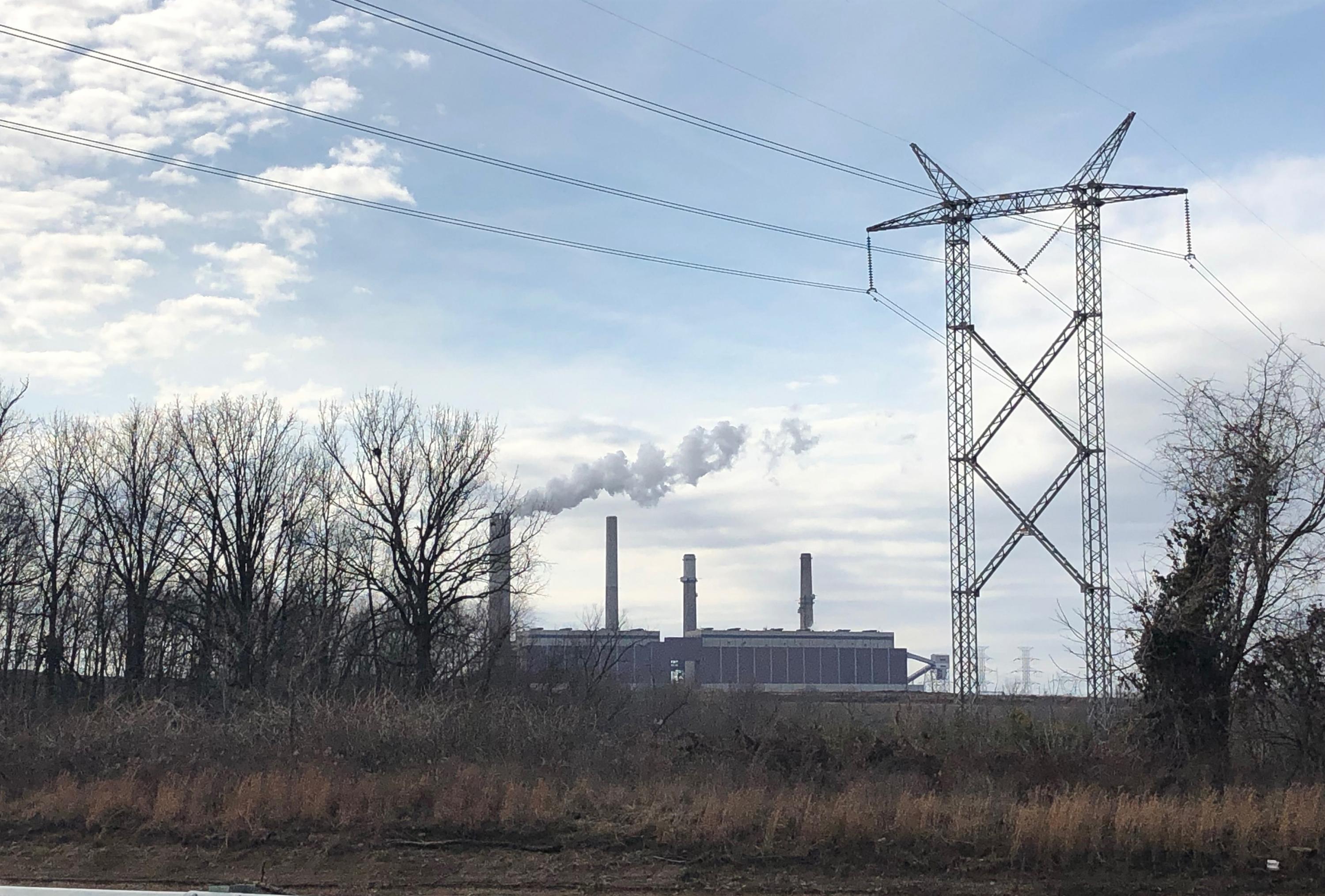 The Gibson Generating Station is a coal-burning power plant located in Gibson County, Indiana. (Credit: Emily Grubert, Georgia Tech)