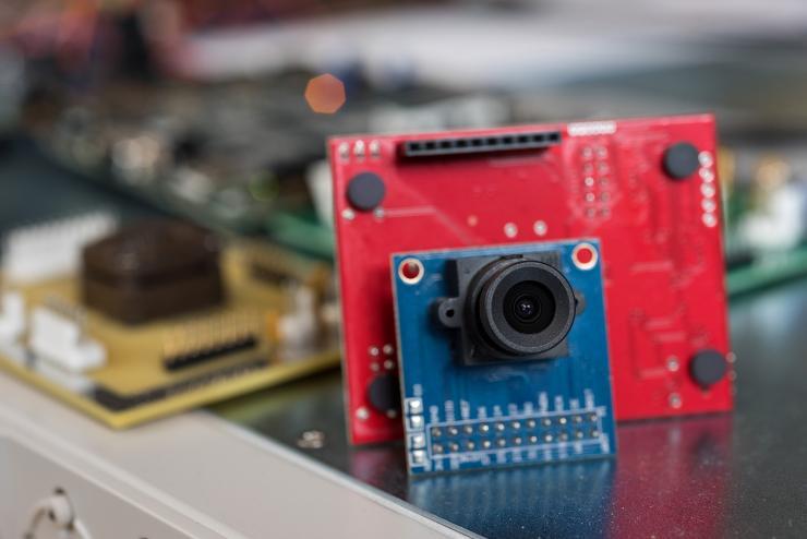 <p>Researchers at Georgia Tech’s School of Electrical and Computer Engineering developed a low-power camera capable of recognizing gestures. (Credit: Rob Felt, Georgia Tech)</p>