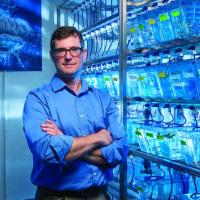 <p>James Lauderdale is an associate professor of cellular biology in UGA's Franklin College of Arts and Sciences (Credit: Nancy Evelyn).</p>