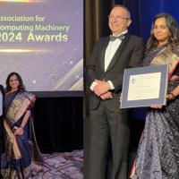 Nivedita Arora receiving the ACM Doctoral Dissertation Award